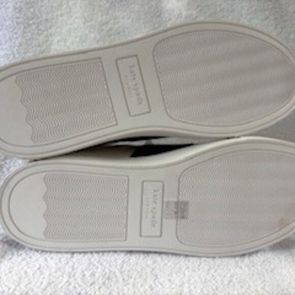 Kate Spade white leather lace-up sneakers with black accents NWOT Size 8-1/2 - Picture 4 of 9